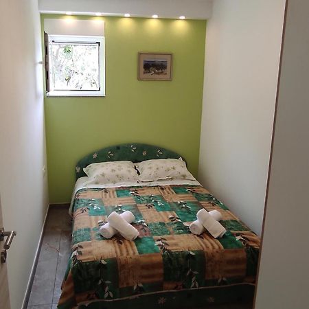 Apartments With A Parking Space Punat, Krk - 5410 ภายนอก รูปภาพ
