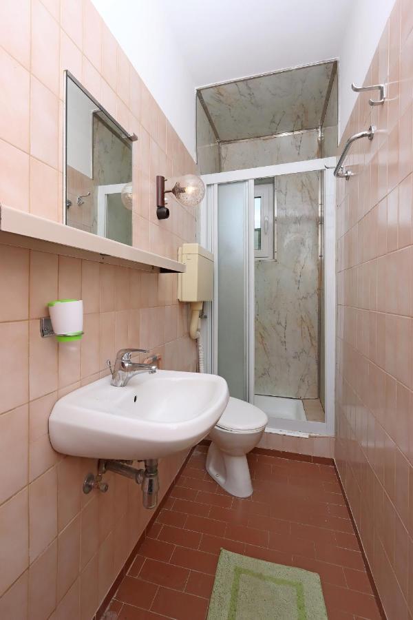 Apartments With A Parking Space Punat, Krk - 5410 ภายนอก รูปภาพ